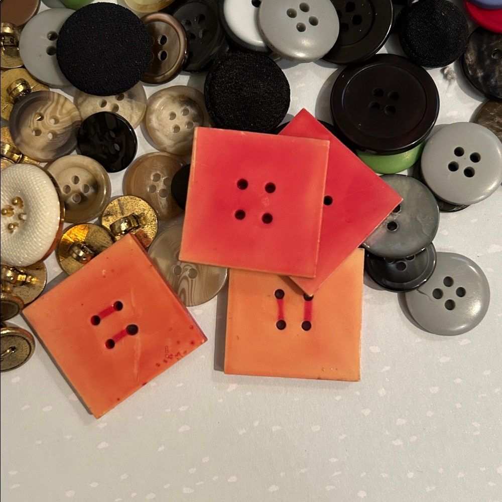 Vintage Button Collection - Picture 3 of 4